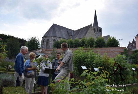 Yves Vanopdenbosch sera présent dans nos jardins de simples le samedi 14/07 Yves Vanopdenbosch sera présent dans nos jardins de simples le samedi 14/07