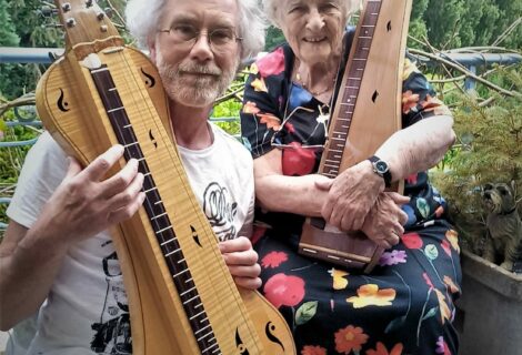 Le duo d’Epinettes le 1er août à 15h Le duo d’Epinettes le 1er août à 15h